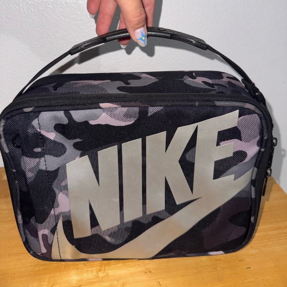 Nike Black and Gray Lunchbox Camouflage